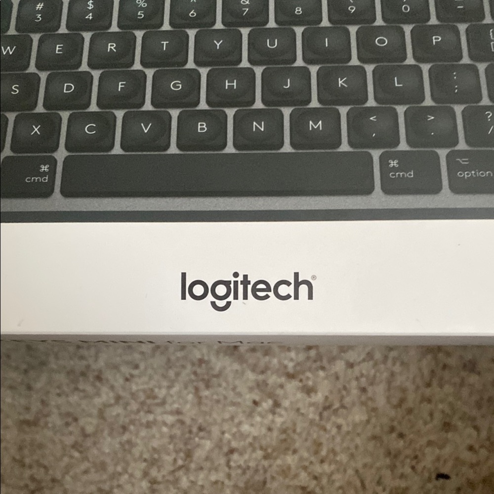 Logitech MX Keys Mini for Mac Keyboard - Picture 2 of 4